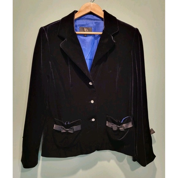 Sandra Darren Jackets & Blazers - Black Velvet 3 Rhinestone Button Blazer Bows Pockets Sz 12 Whimsygoth